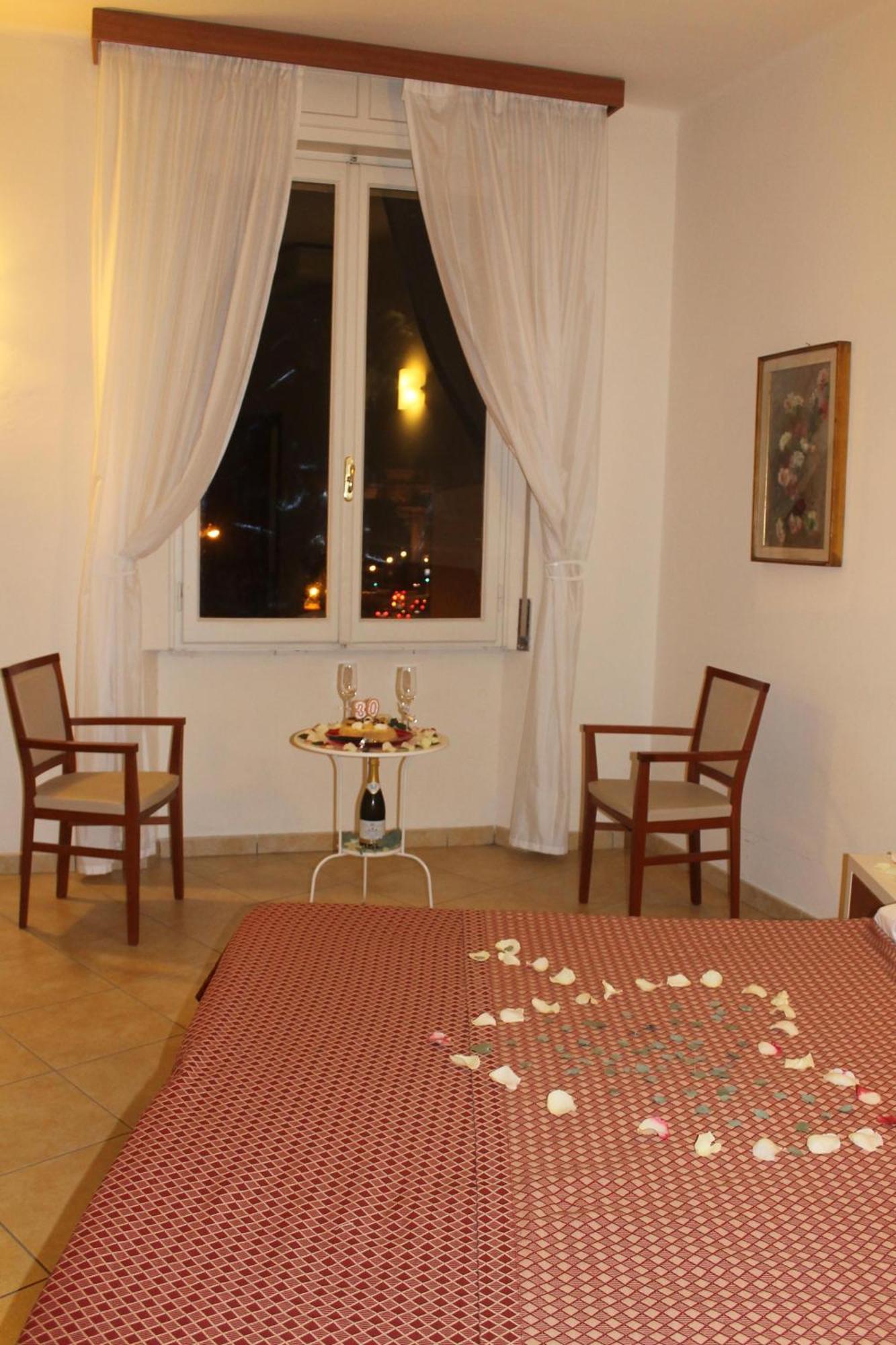B&B Soggiorno Ponte Rosso Florence Buitenkant foto